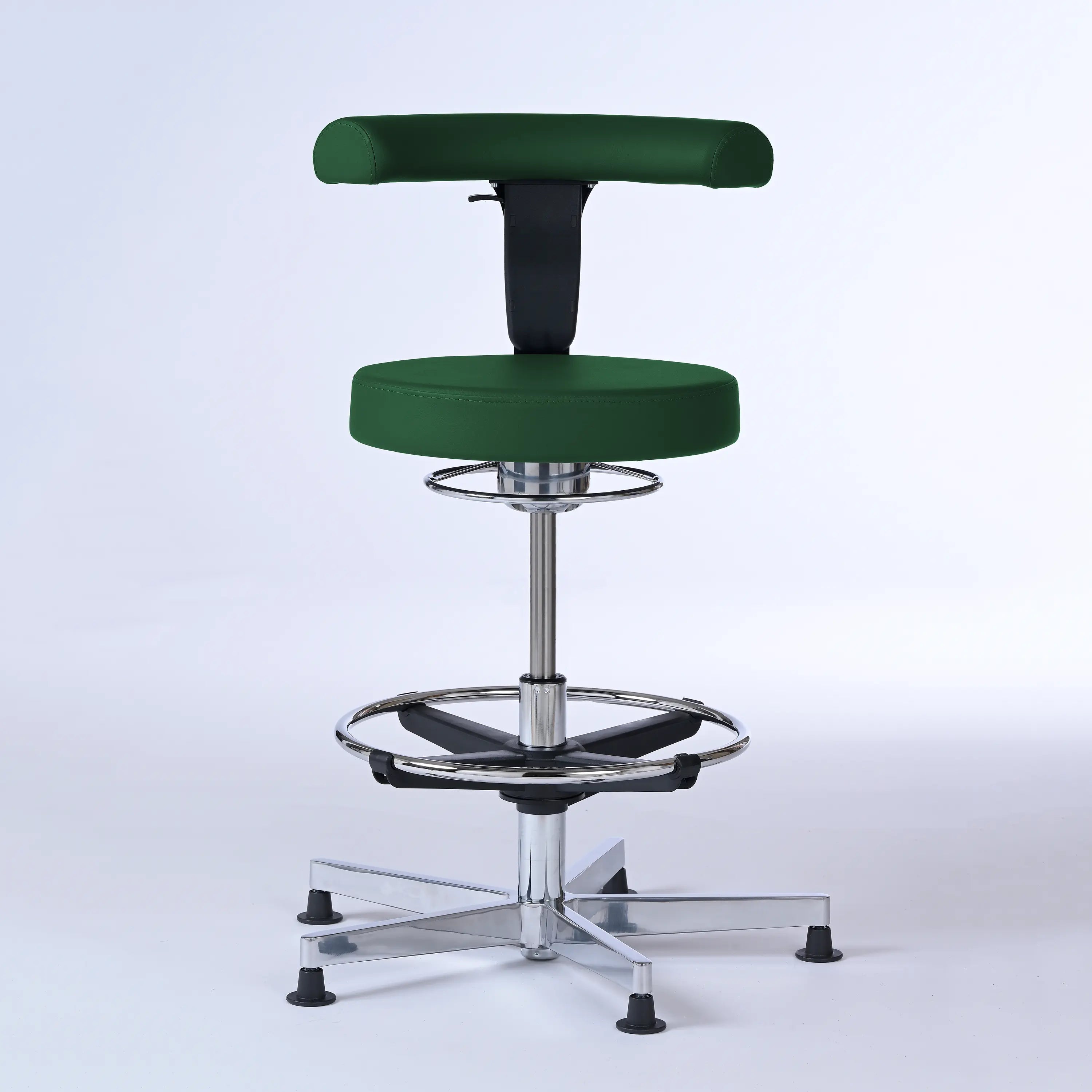 Stehhocker mit Rückenlehne Lantinus – Gestell chrom mit Gleitern - - Activeform