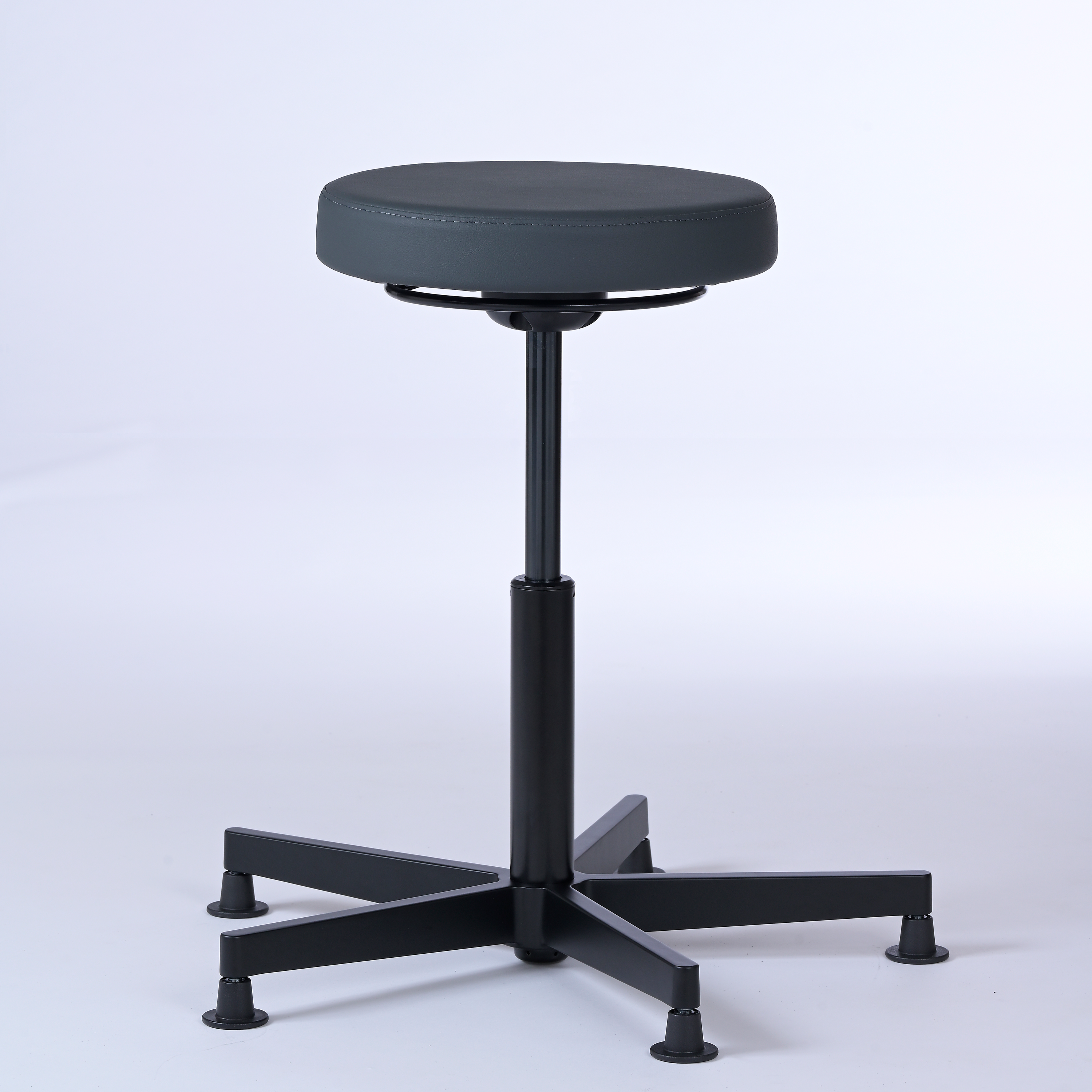 Stehhocker Lantinus – chrom mit Gleitern - - Activeform