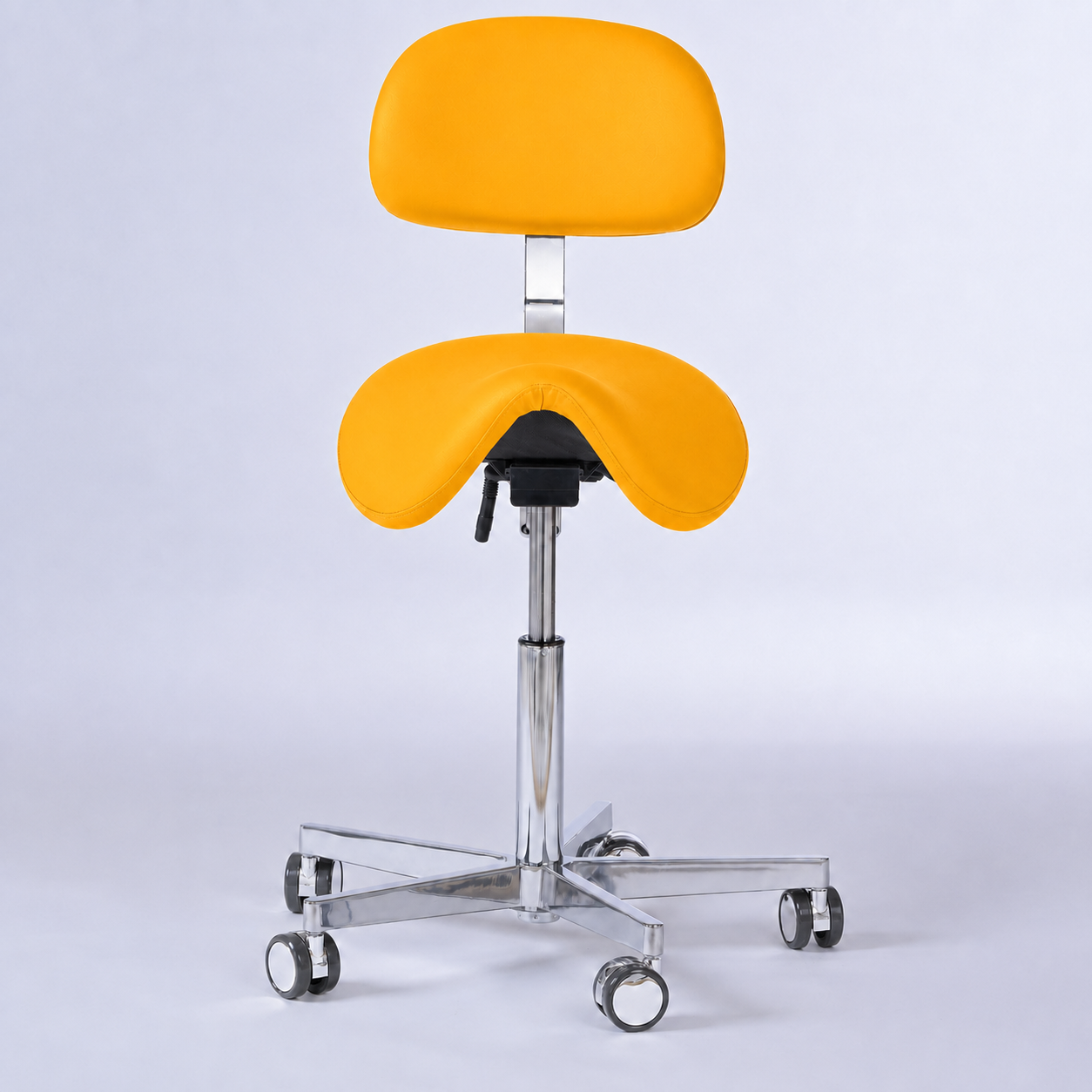 Sattelhocker Garwin mit Rückenlehne und Rollen - - Activeform