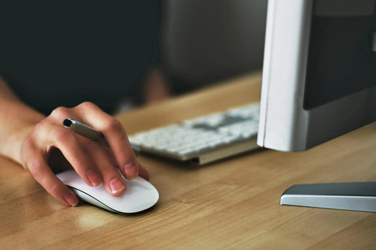 Die Bedeutung von Ergonomie am Arbeitsplatz - Lacontaire - ergonomische Hocker für Praxis und Büro