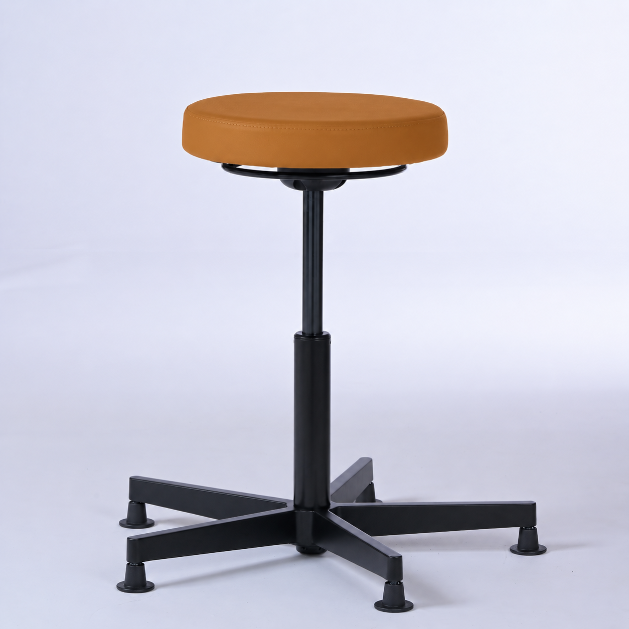 Stehhocker Lantinus mit Gleitern -  - Activeform