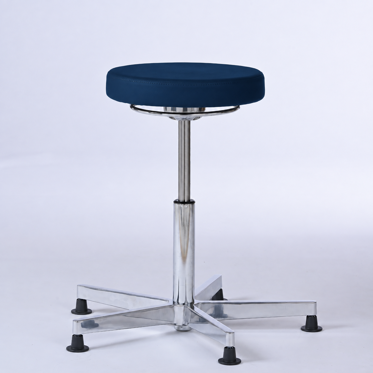Stehhocker Lantinus mit Gleitern -  - Activeform