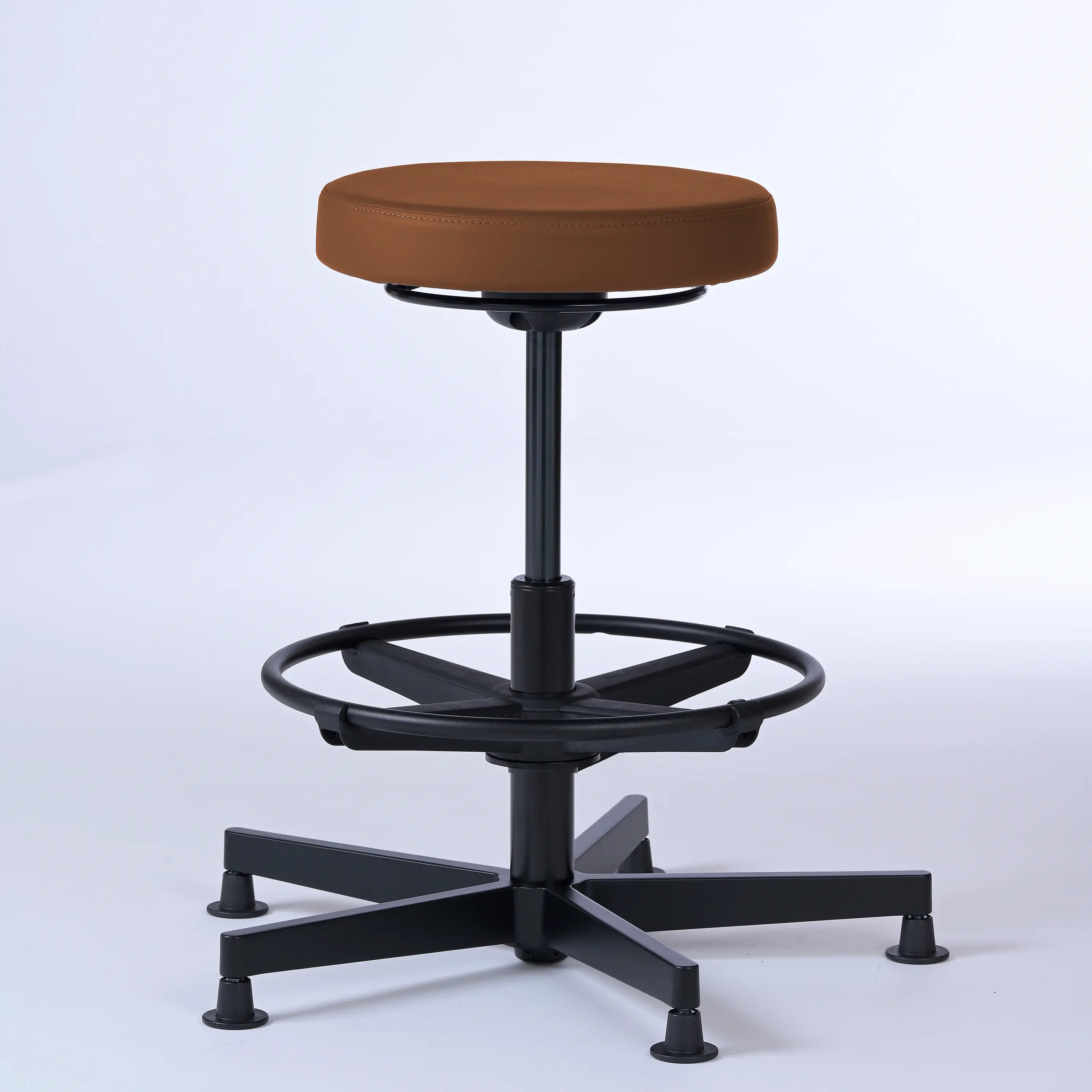 Stehhocker Lantinus – Gestell Aluminium mit Gleitern -  - Activeform