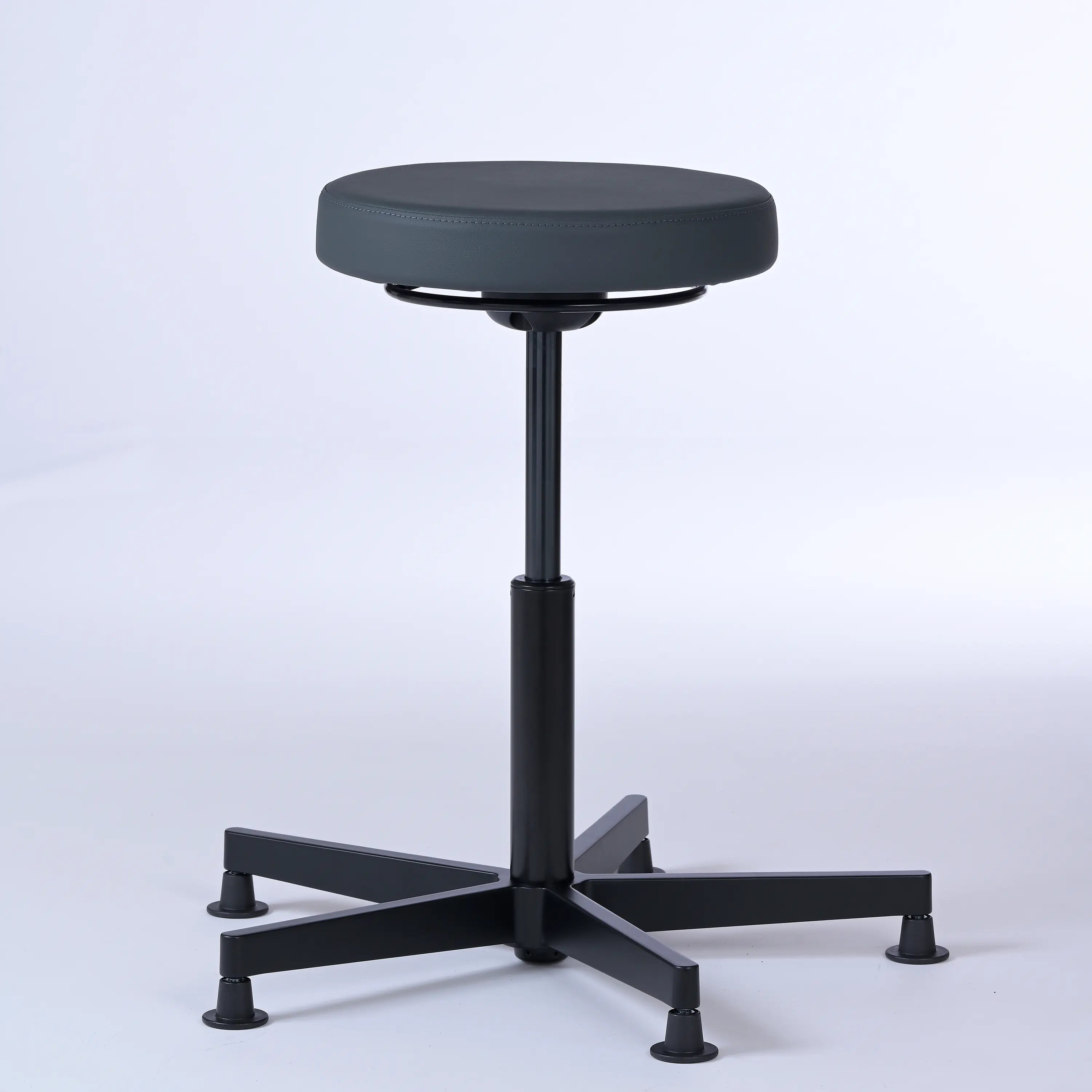 Stehhocker Lantinus – Gestell Aluminium mit Gleitern -  - Activeform