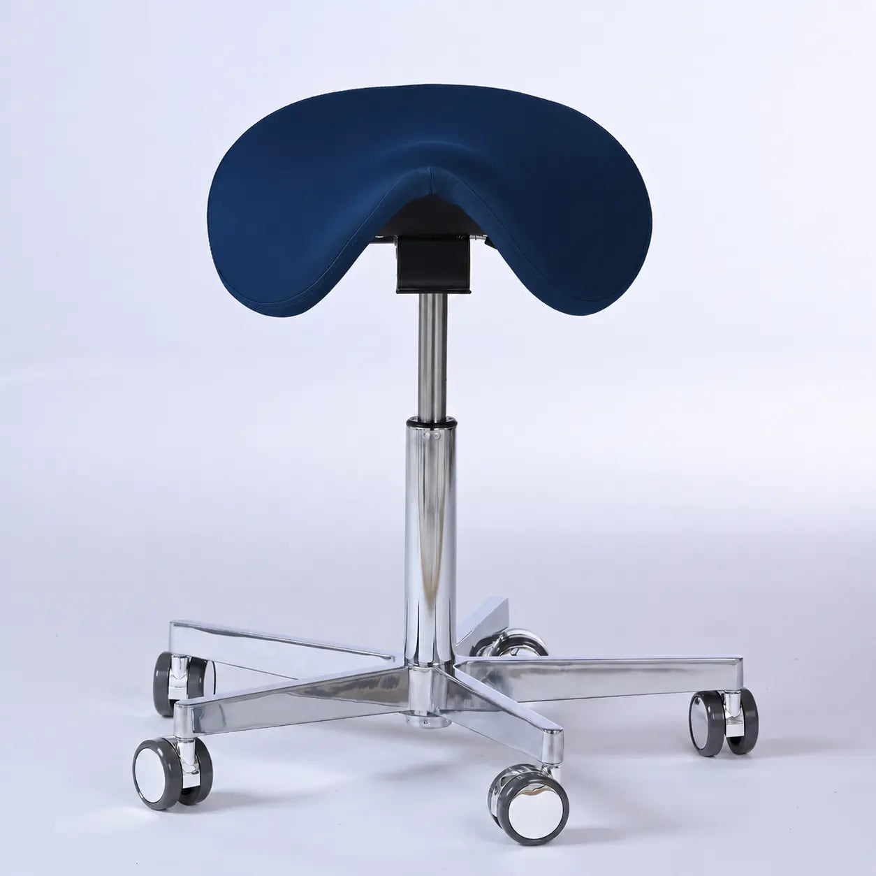 Sattelhocker Garwin mit Rollen -  - Activeform