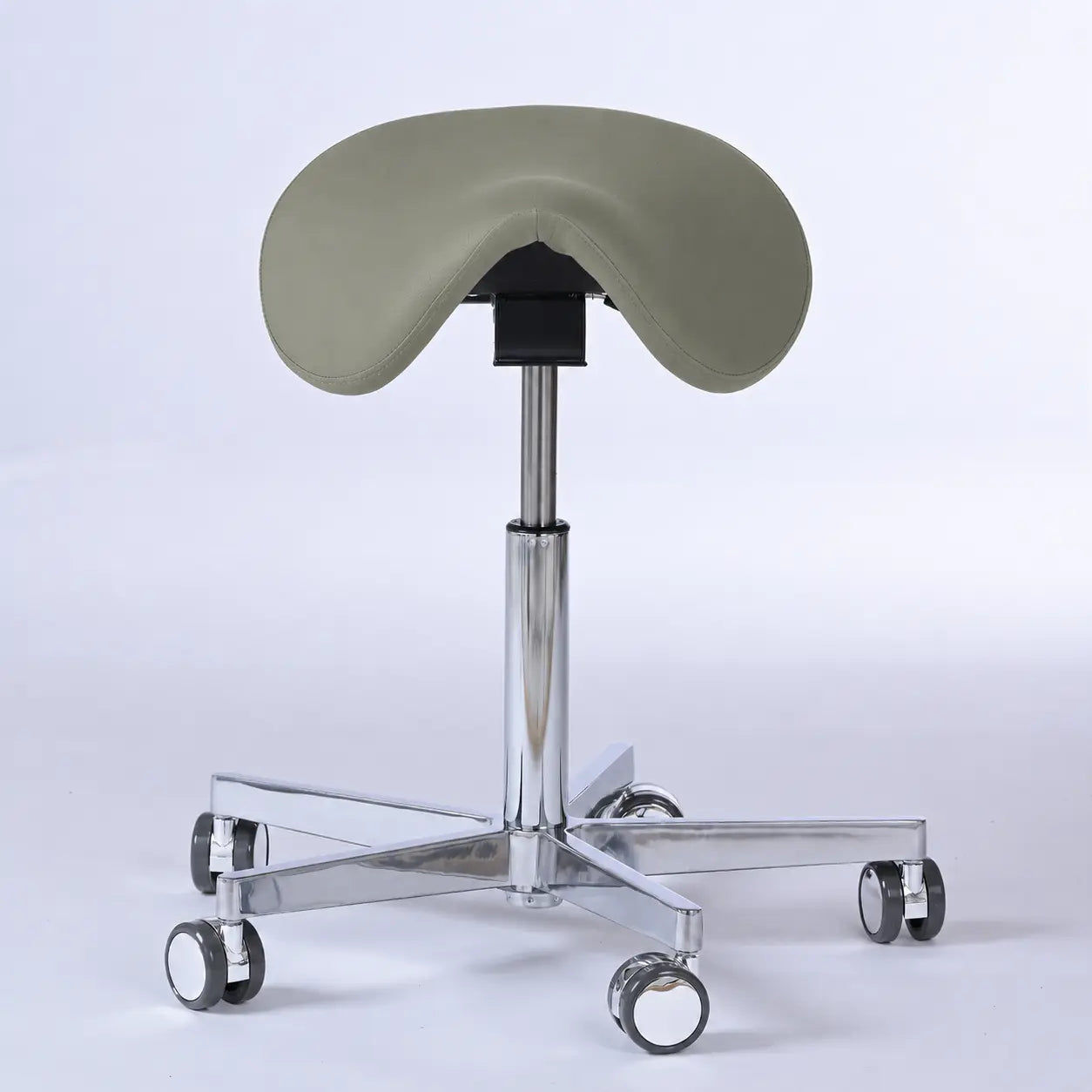 Sattelhocker Garwin mit Rollen -  - Activeform