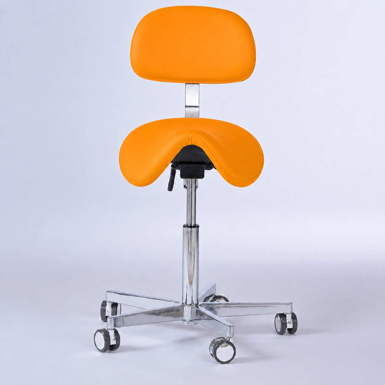 Sattelhocker Garwin mit Rückenlehne und Rollen -  - Activeform