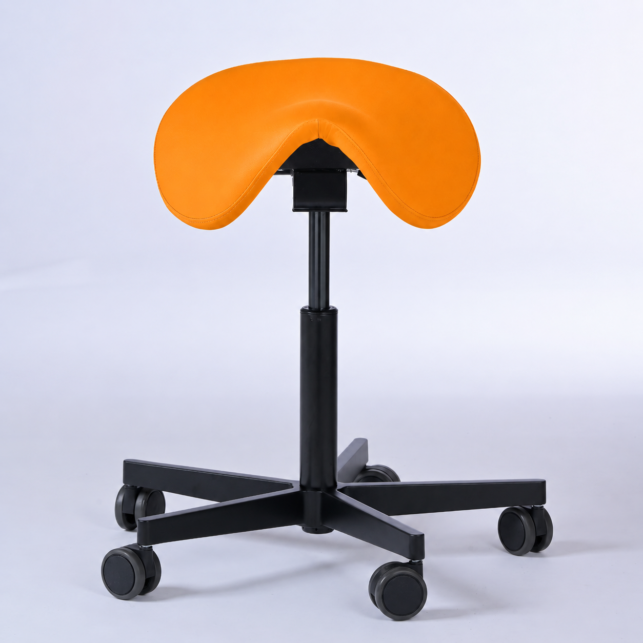Sattelhocker Garwin mit Rollen -  - Activeform