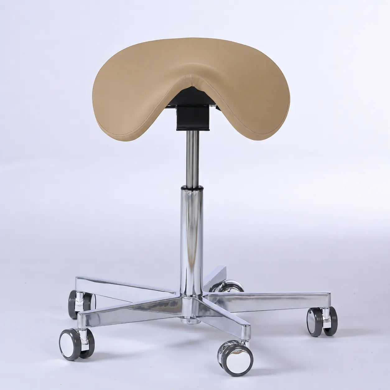 Sattelhocker Garwin mit Rollen -  - Activeform