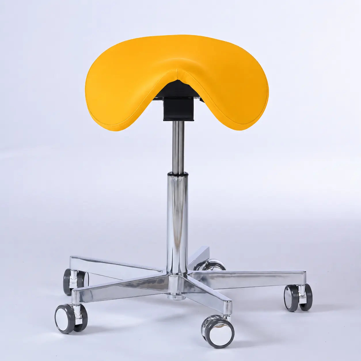 Sattelhocker Garwin mit Rollen -  - Activeform