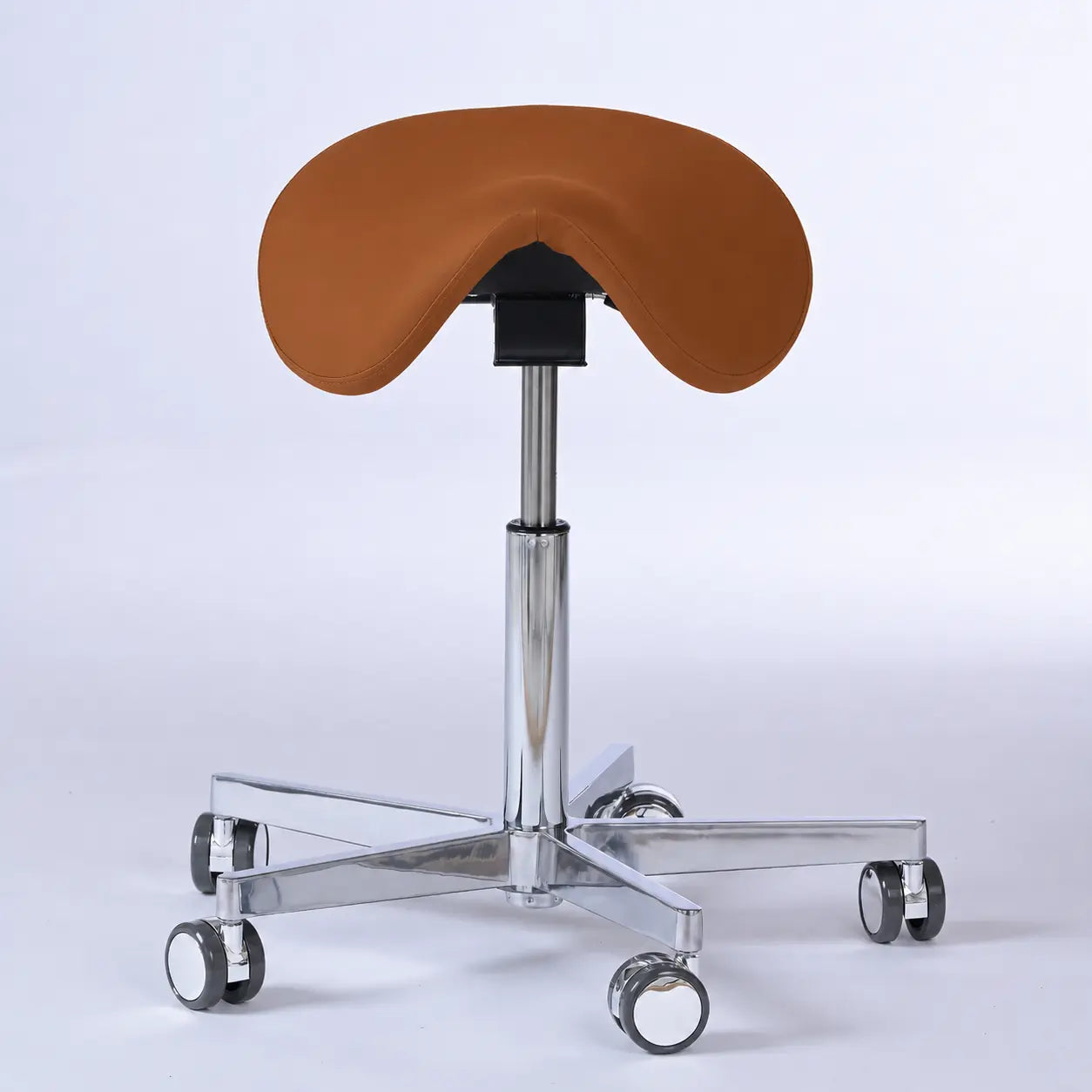 Sattelhocker Garwin mit Rollen -  - Activeform