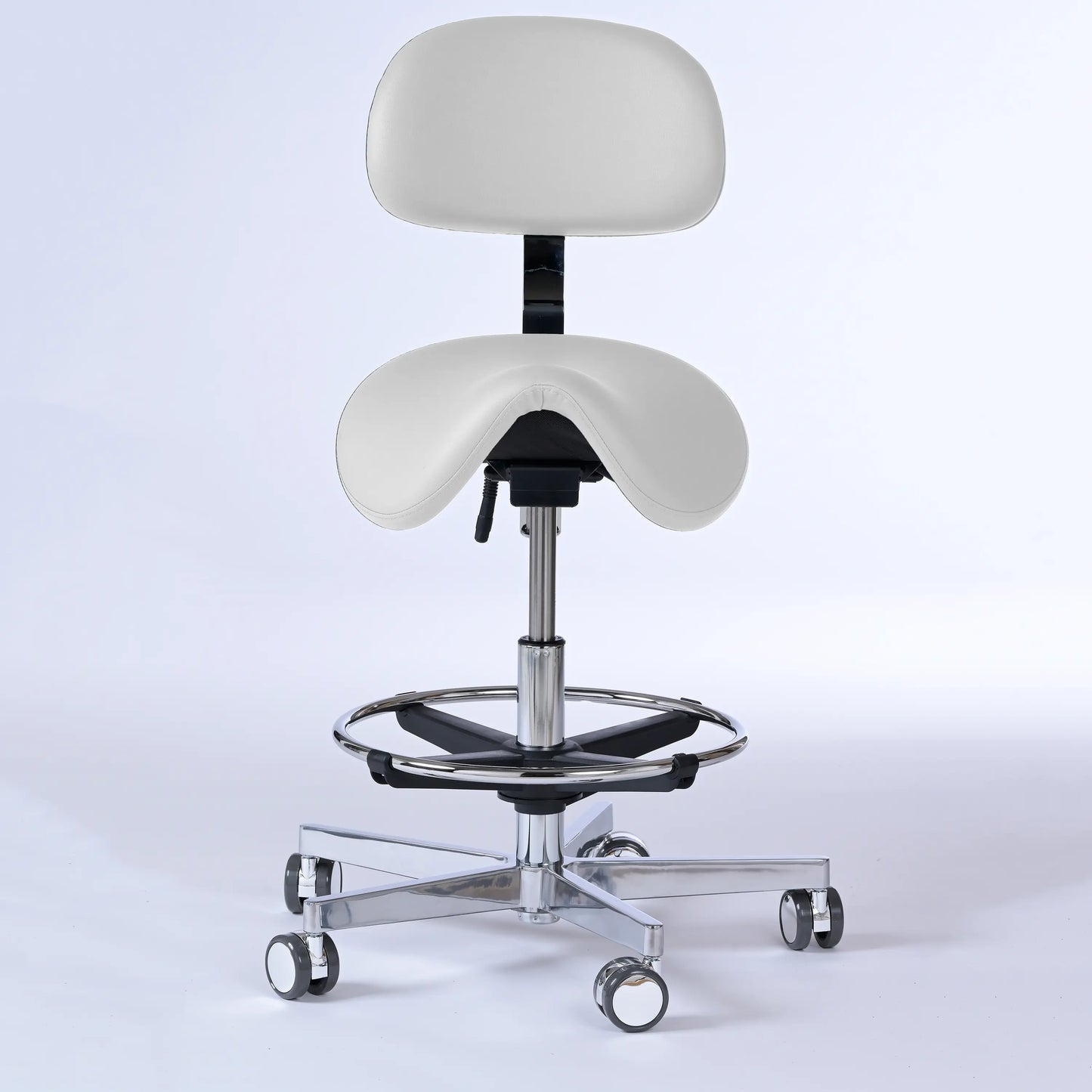 Sattelhocker mit Rückenlehne Garwin – Gestell chrom mit Rollen -  - Activeform